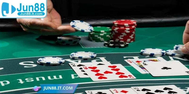 Tay cược chuyên nghiệp luôn ghi nhớ các lá đã xuất hiện